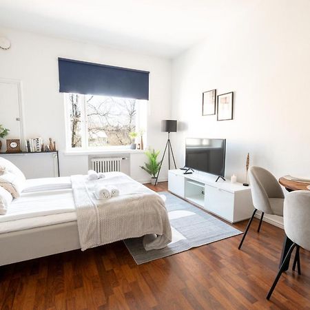 2Ndhomes Cozy Helsinki Center Studio With Park View 外观 照片